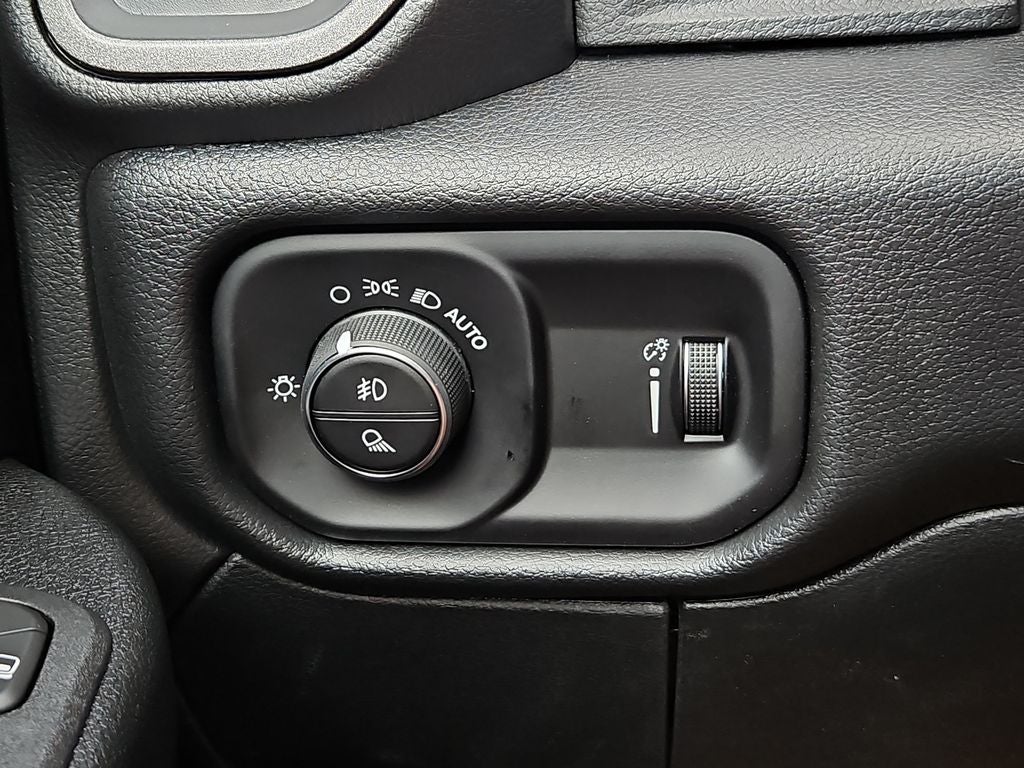 2026 RAM 2500 RAM 2500 TRADESMAN CREW CAB 4X4 6'4' BOX