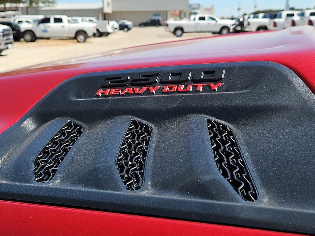 2027 RAM 2500 RAM 2500 BLACK EXPRESS CREW CAB 4X4 6'4' BOX