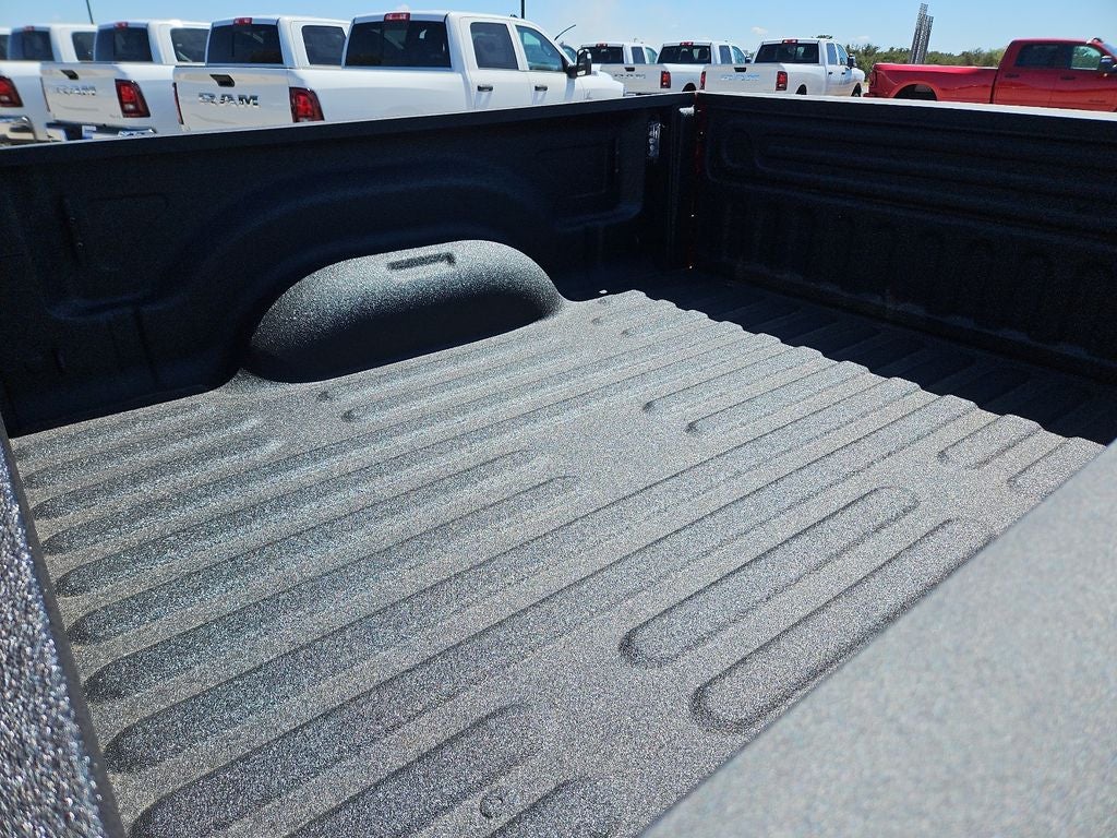 2027 RAM 2500 RAM 2500 BLACK EXPRESS CREW CAB 4X4 6'4' BOX