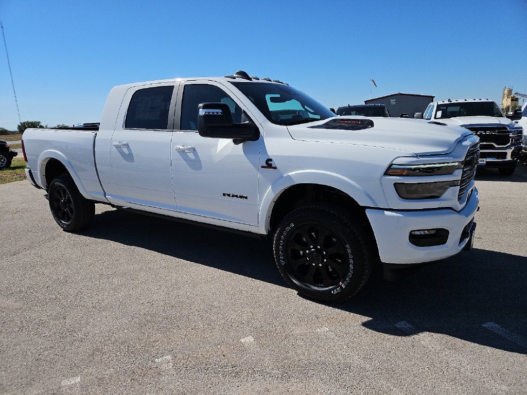 2027 RAM 2500 RAM 2500 LARAMIE MEGA CAB 4X4 6'4' BOX