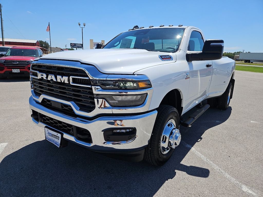2026 RAM 3500 RAM 3500 TRADESMAN REGULAR CAB 4X4 8' BOX