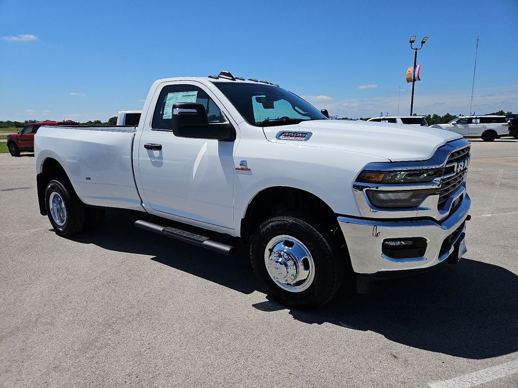 2026 RAM 3500 RAM 3500 TRADESMAN REGULAR CAB 4X4 8' BOX