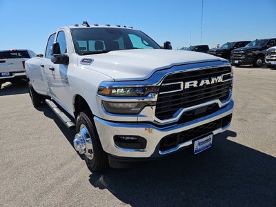 2027 RAM 3500 RAM 3500 TRADESMAN CREW CAB 4X4 8' BOX