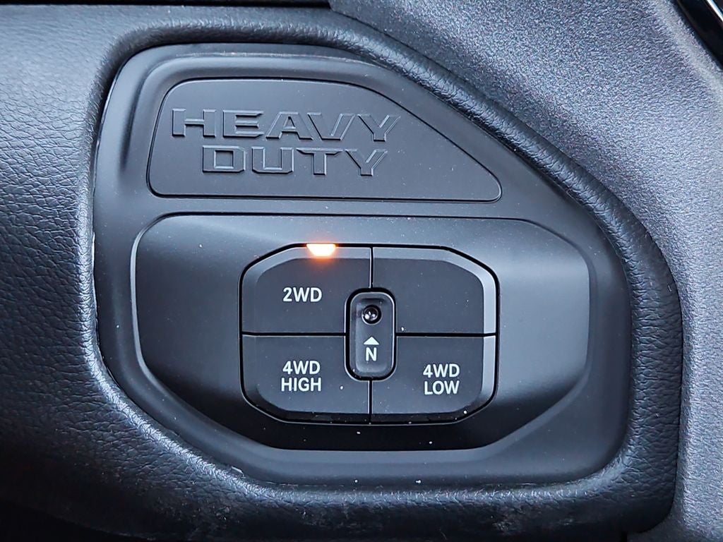 2027 RAM 3500 RAM 3500 TRADESMAN CREW CAB 4X4 8' BOX