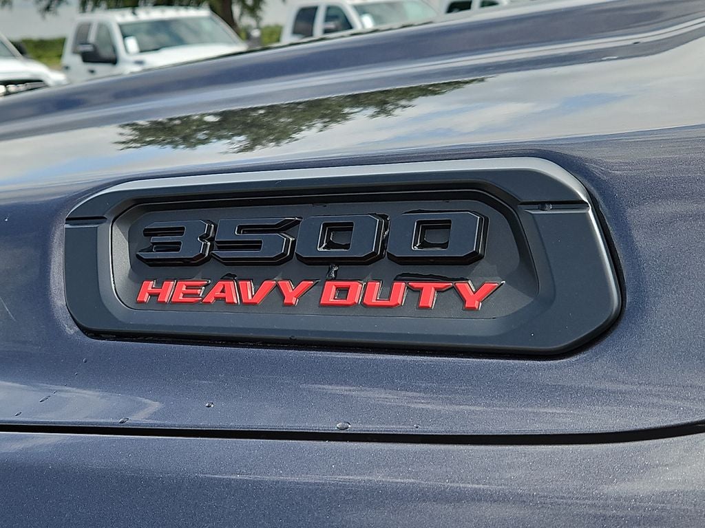 2026 RAM 3500 RAM 3500 TRADESMAN CREW CAB 4X4 8' BOX