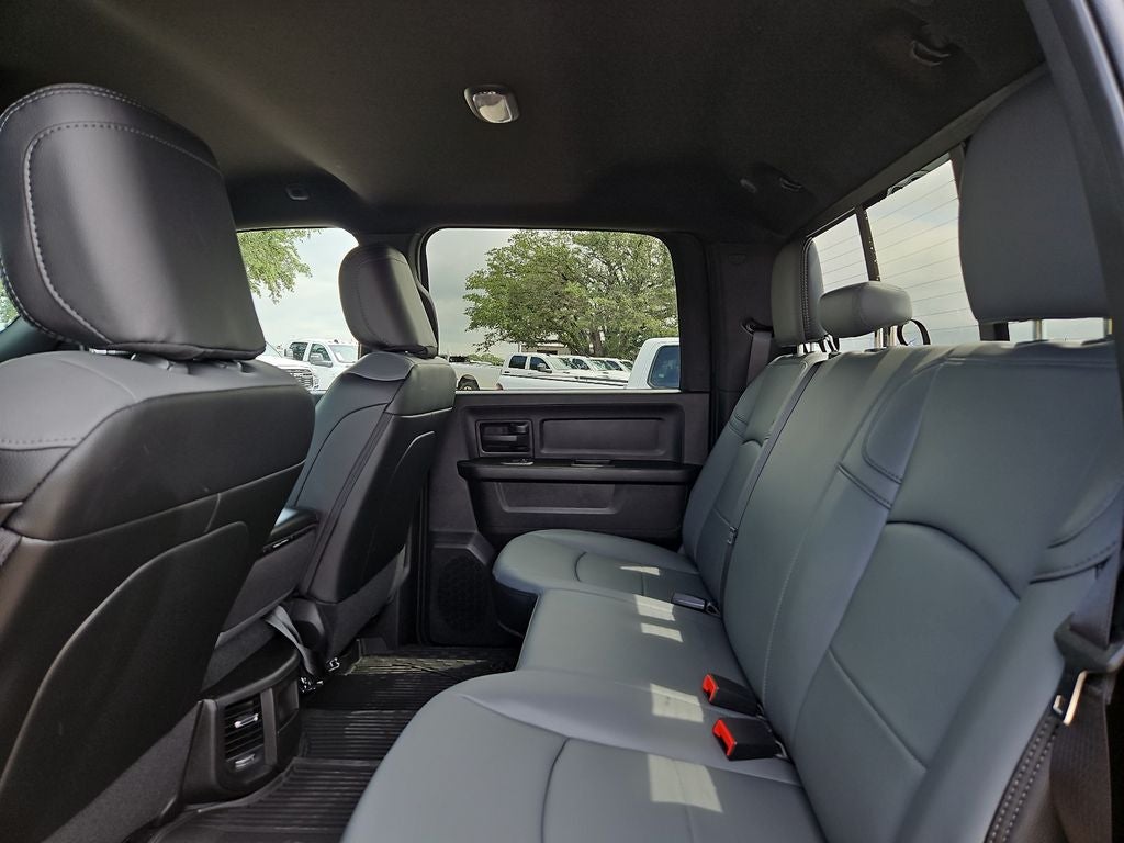 2026 RAM 3500 RAM 3500 TRADESMAN CREW CAB 4X4 8' BOX