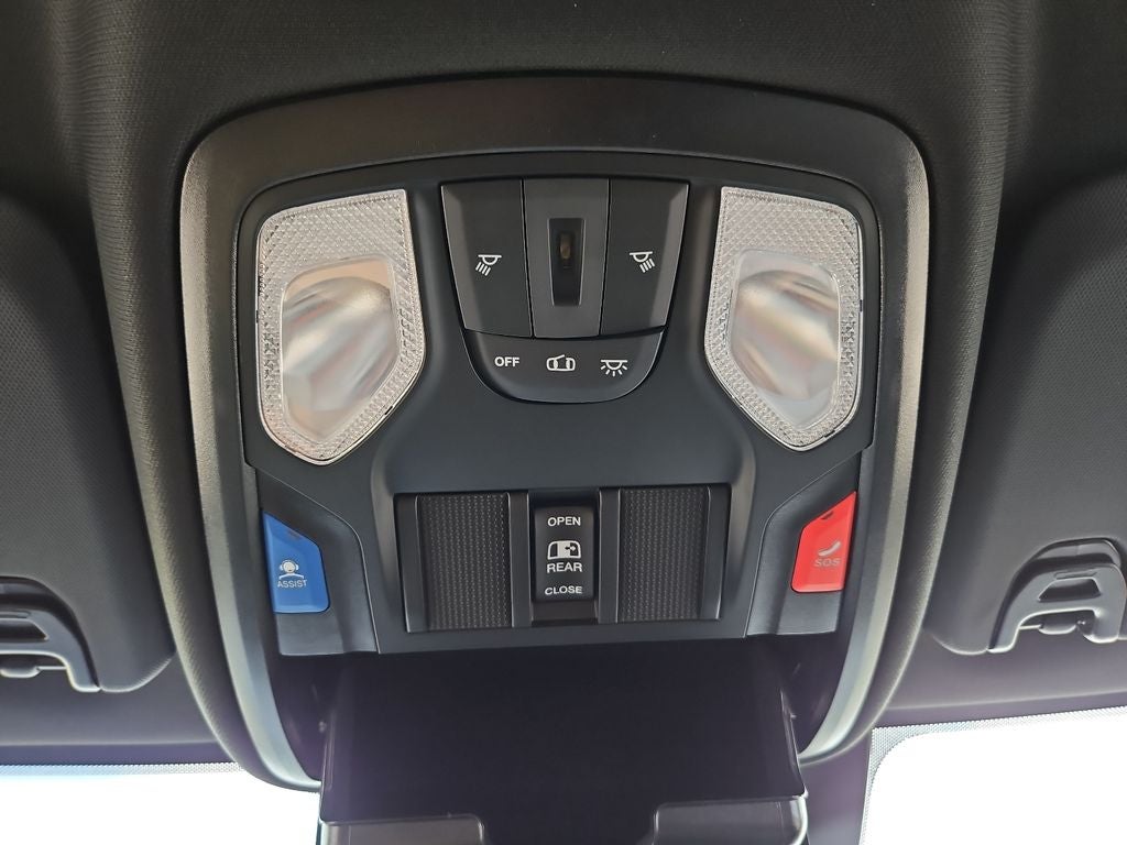 2026 RAM 3500 RAM 3500 TRADESMAN CREW CAB 4X4 8' BOX
