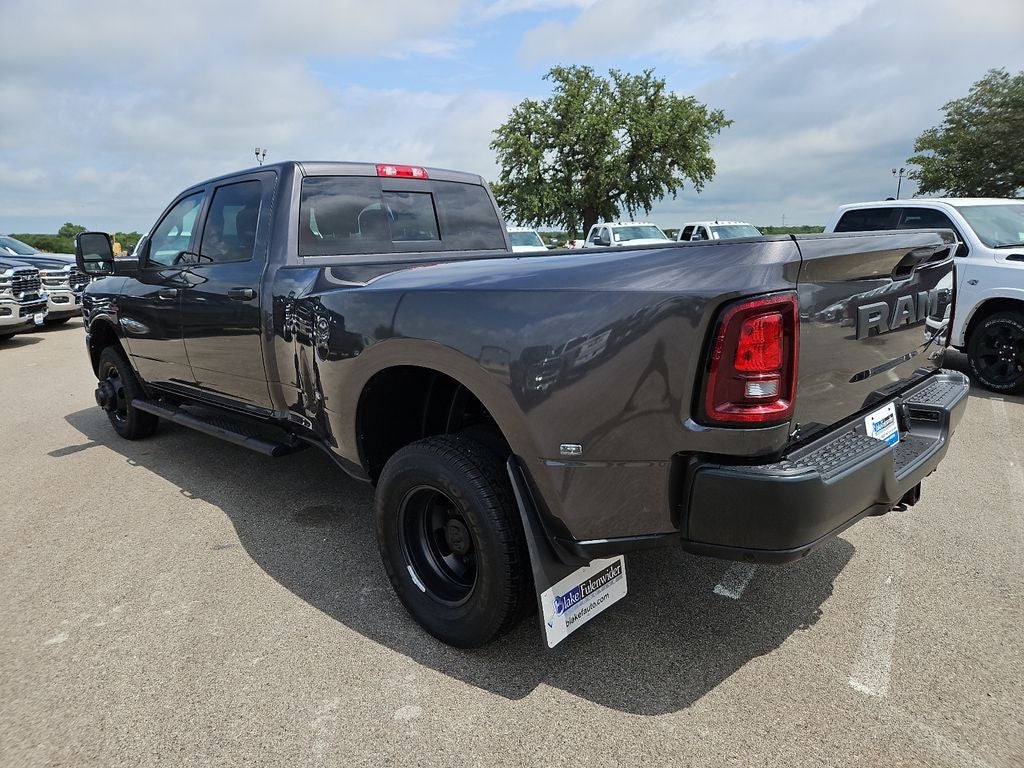 2026 RAM 3500 RAM 3500 TRADESMAN CREW CAB 4X4 8' BOX