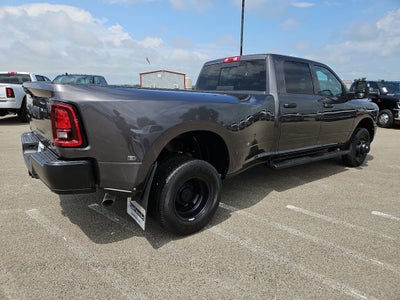 2026 RAM 3500 RAM 3500 TRADESMAN CREW CAB 4X4 8' BOX