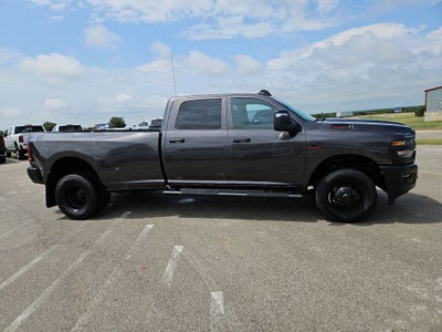 2026 RAM 3500 RAM 3500 TRADESMAN CREW CAB 4X4 8' BOX