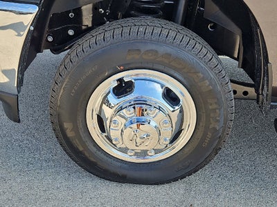 2027 RAM 3500 RAM 3500 TRADESMAN CREW CAB 4X4 8' BOX