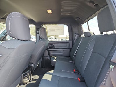2027 RAM 3500 RAM 3500 TRADESMAN CREW CAB 4X4 8' BOX