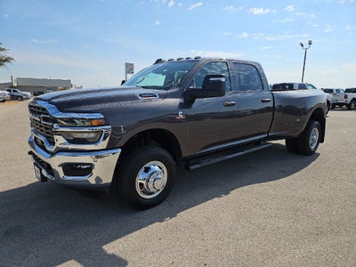2027 RAM 3500 RAM 3500 TRADESMAN CREW CAB 4X4 8' BOX