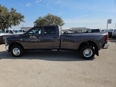 2027 RAM 3500 RAM 3500 TRADESMAN CREW CAB 4X4 8' BOX