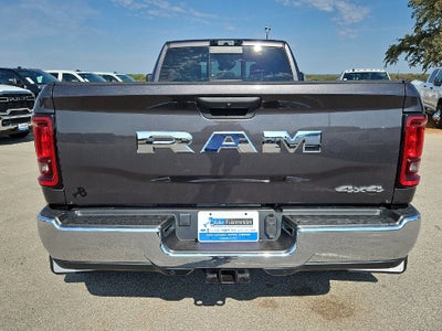 2027 RAM 3500 RAM 3500 TRADESMAN CREW CAB 4X4 8' BOX