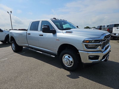 2026 RAM 3500 RAM 3500 TRADESMAN CREW CAB 4X4 8' BOX