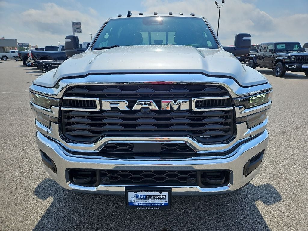2026 RAM 3500 RAM 3500 TRADESMAN CREW CAB 4X4 8' BOX
