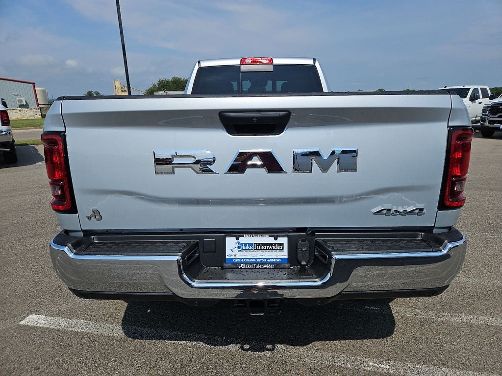 2026 RAM 3500 RAM 3500 TRADESMAN CREW CAB 4X4 8' BOX