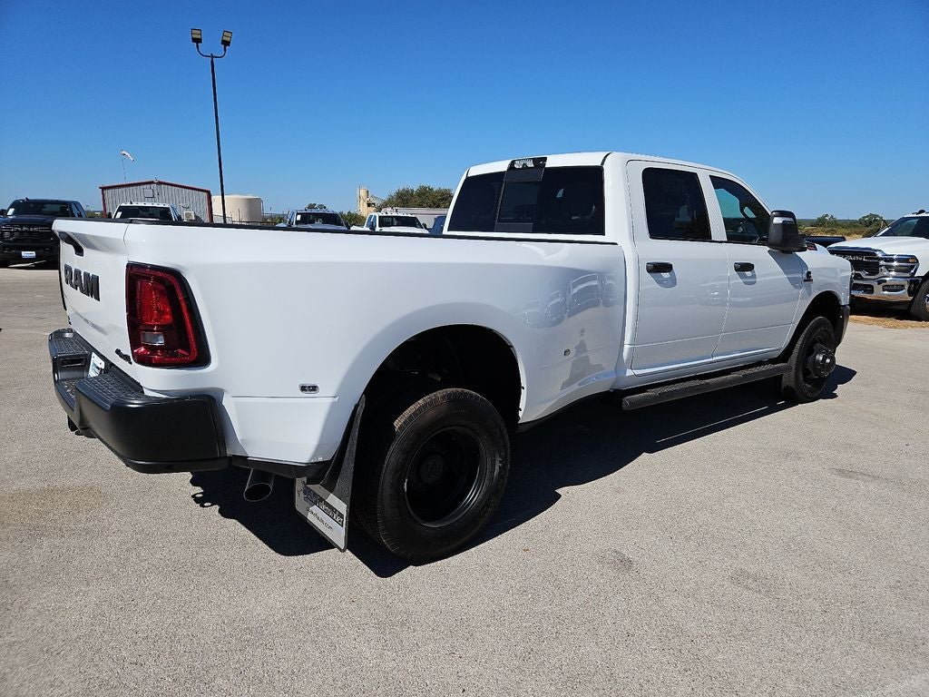 2027 RAM 3500 RAM 3500 TRADESMAN CREW CAB 4X4 8' BOX