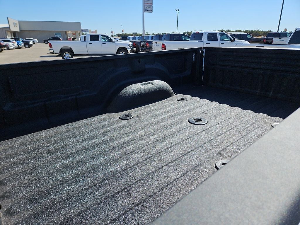 2027 RAM 3500 RAM 3500 TRADESMAN CREW CAB 4X4 8' BOX