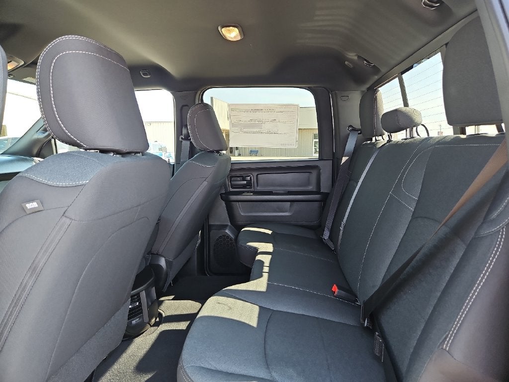 2027 RAM 3500 RAM 3500 TRADESMAN CREW CAB 4X4 8' BOX