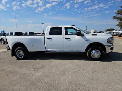 2027 RAM 3500 RAM 3500 TRADESMAN CREW CAB 4X4 8' BOX