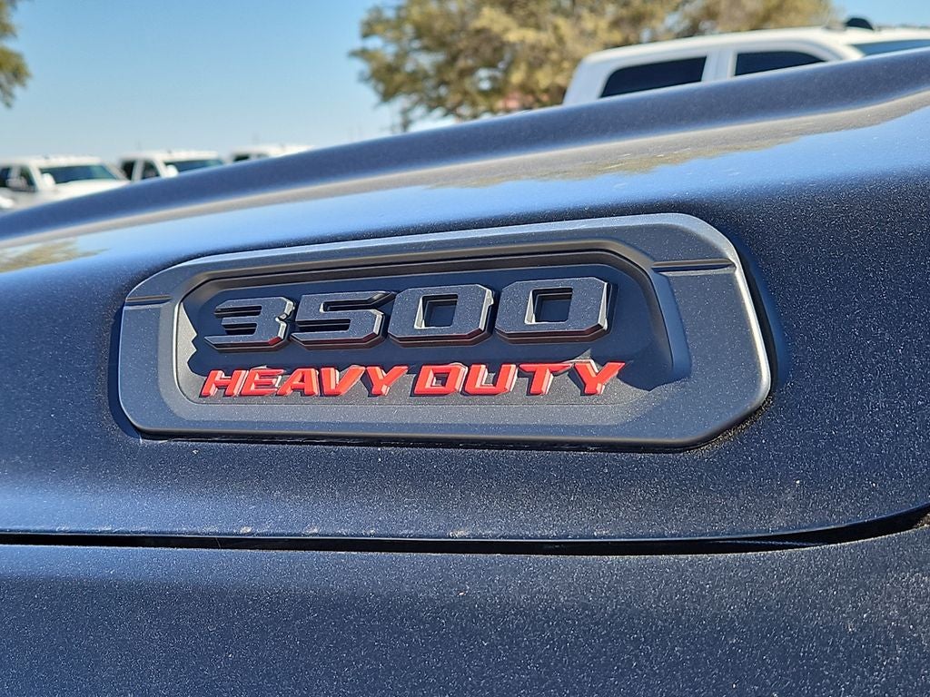 2027 RAM 3500 RAM 3500 LONE STAR CREW CAB 4X4 8' BOX