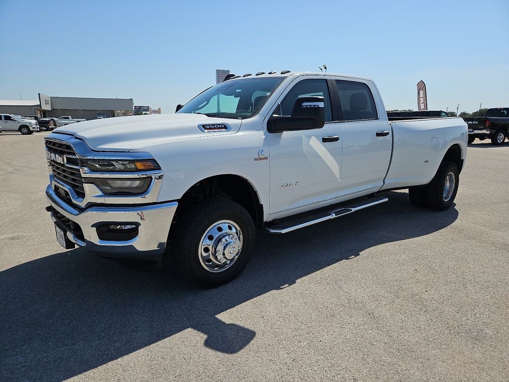 2026 RAM 3500 Big Horn Crew Cab 4x4 8' Box