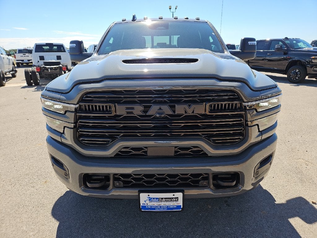 2027 RAM 3500 RAM 3500 LARAMIE CREW CAB 4X4 8' BOX