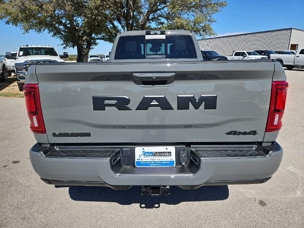 2027 RAM 3500 RAM 3500 LARAMIE CREW CAB 4X4 8' BOX