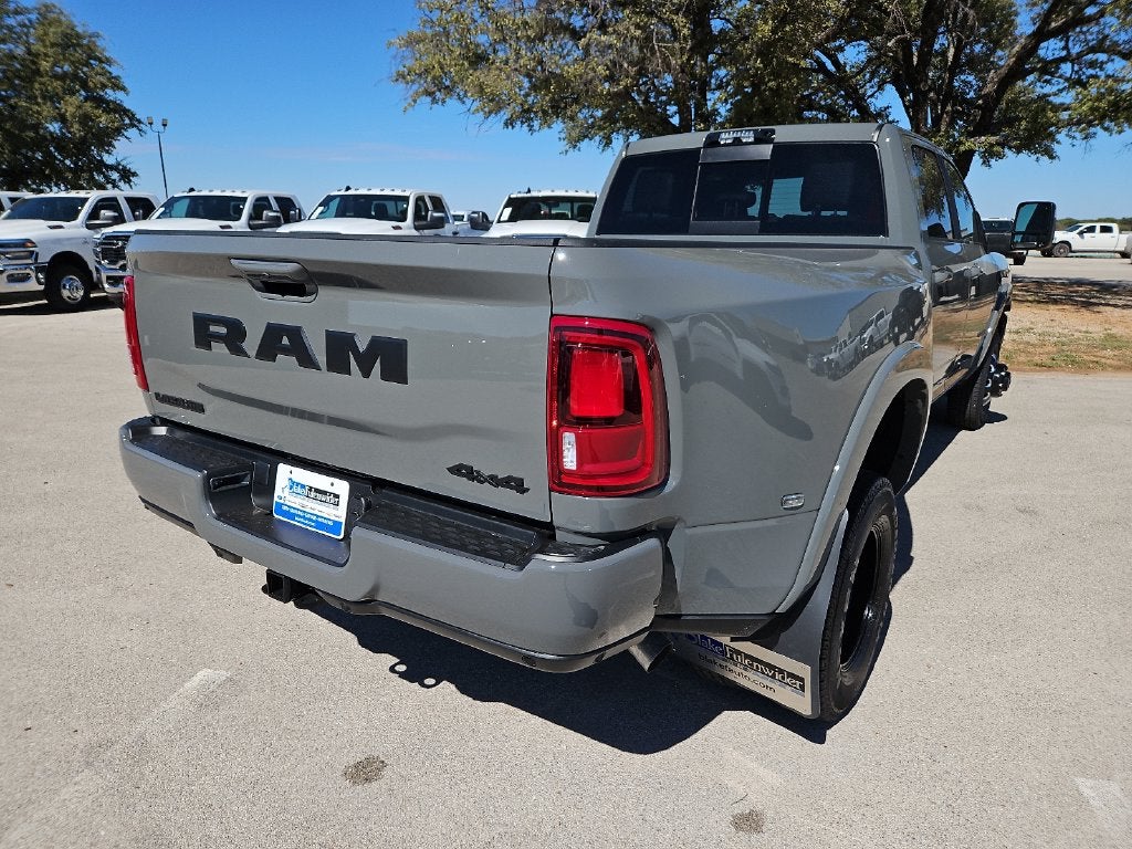 2027 RAM 3500 RAM 3500 LARAMIE CREW CAB 4X4 8' BOX
