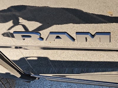 2027 RAM 3500 RAM 3500 LARAMIE CREW CAB 4X4 8' BOX