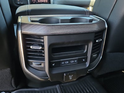 2027 RAM 3500 RAM 3500 LARAMIE CREW CAB 4X4 8' BOX