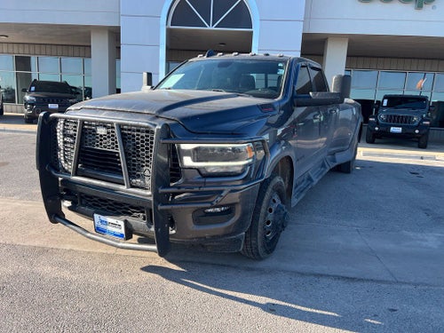 2022 RAM 3500 Laramie Crew Cab 4x4 8' Box