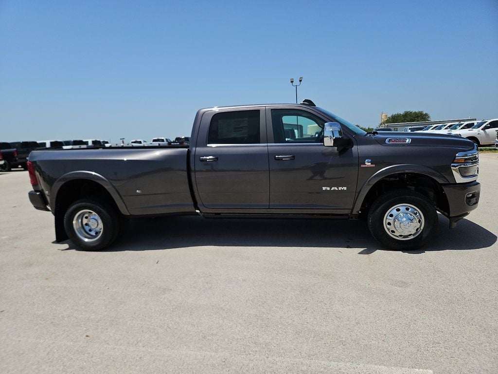 2026 RAM 3500 Limited Longhorn Crew Cab 4x4 8' Box