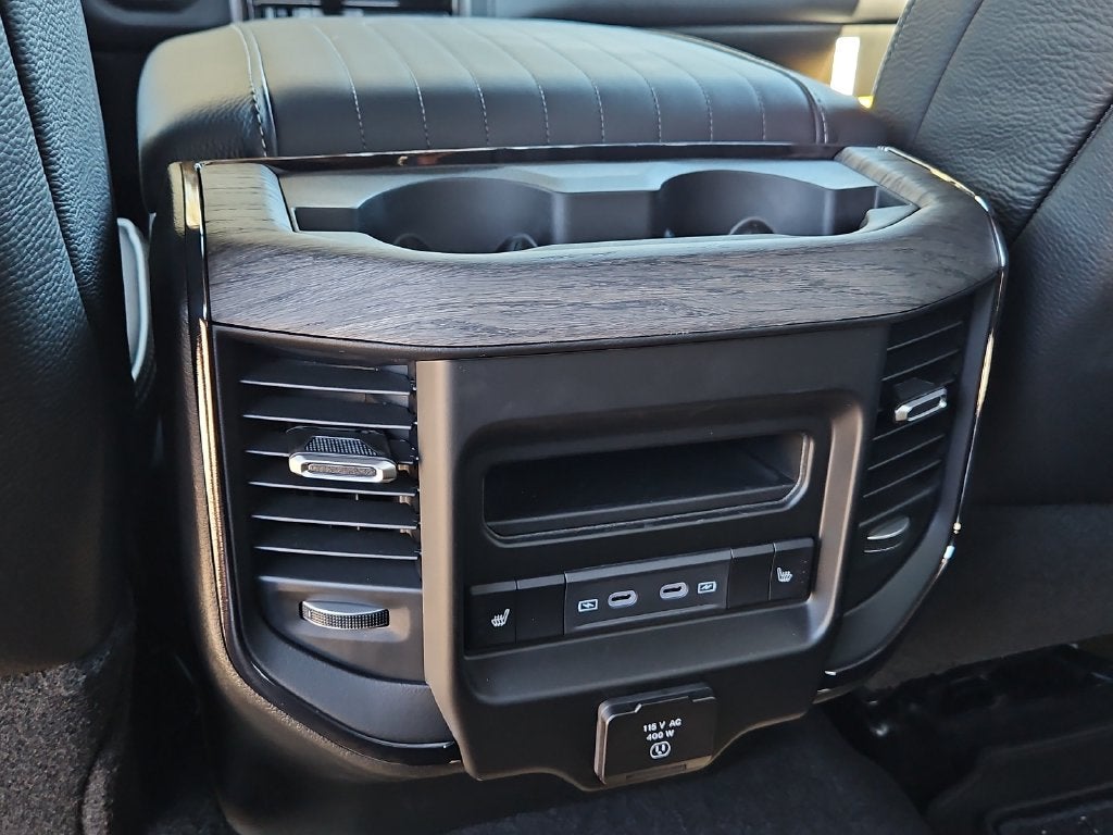 2027 RAM 3500 RAM 3500 LIMITED CREW CAB 4X4 8' BOX