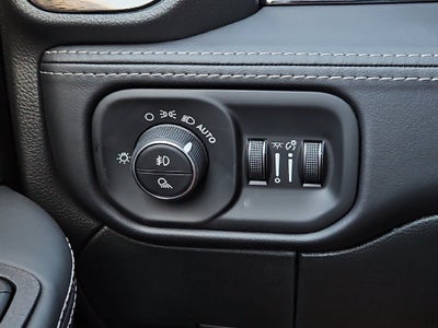 2027 RAM 3500 RAM 3500 LIMITED CREW CAB 4X4 8' BOX