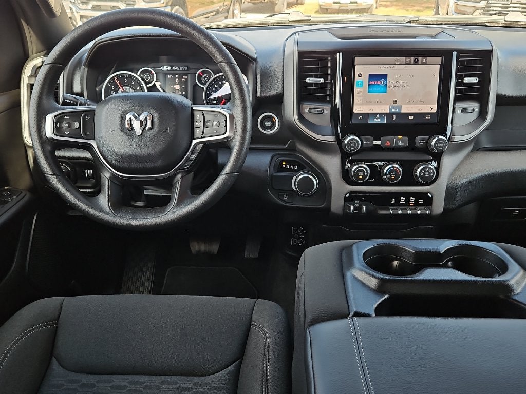 2027 RAM 1500 RAM 1500 EXPRESS CREW CAB 4X2 5'7' BOX