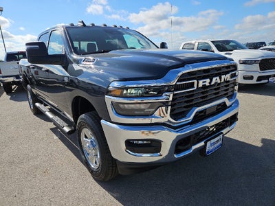 2027 RAM 2500 RAM 2500 TRADESMAN CREW CAB 4X4 6'4' BOX