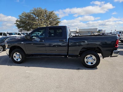 2027 RAM 2500 RAM 2500 TRADESMAN CREW CAB 4X4 6'4' BOX