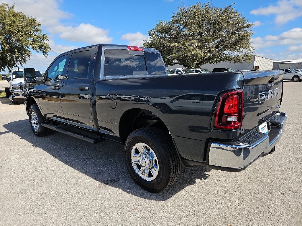 2027 RAM 2500 RAM 2500 TRADESMAN CREW CAB 4X4 6'4' BOX