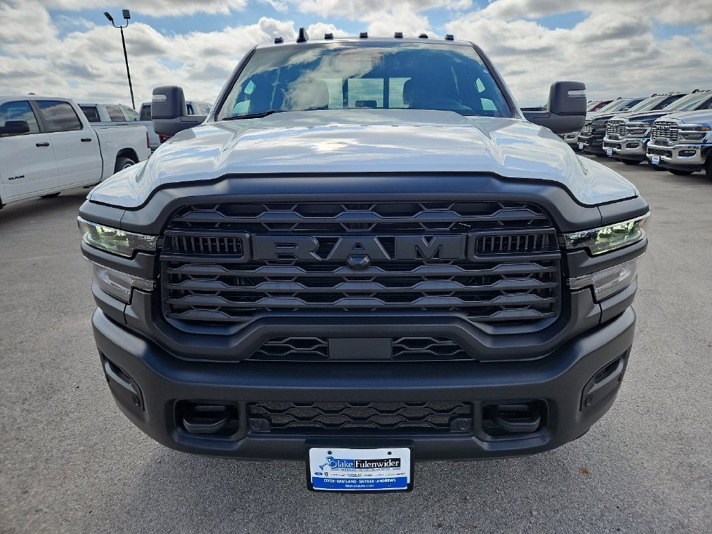 2027 RAM 2500 RAM 2500 TRADESMAN CREW CAB 4X4 6'4' BOX