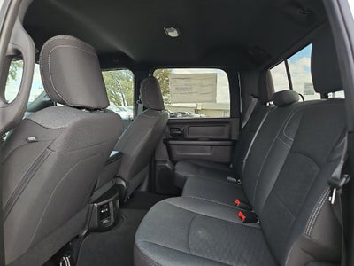 2027 RAM 2500 RAM 2500 TRADESMAN CREW CAB 4X4 6'4' BOX
