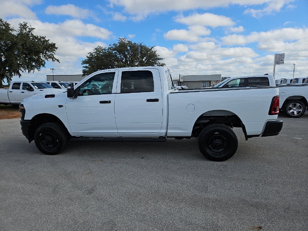 2027 RAM 2500 RAM 2500 TRADESMAN CREW CAB 4X4 6'4' BOX