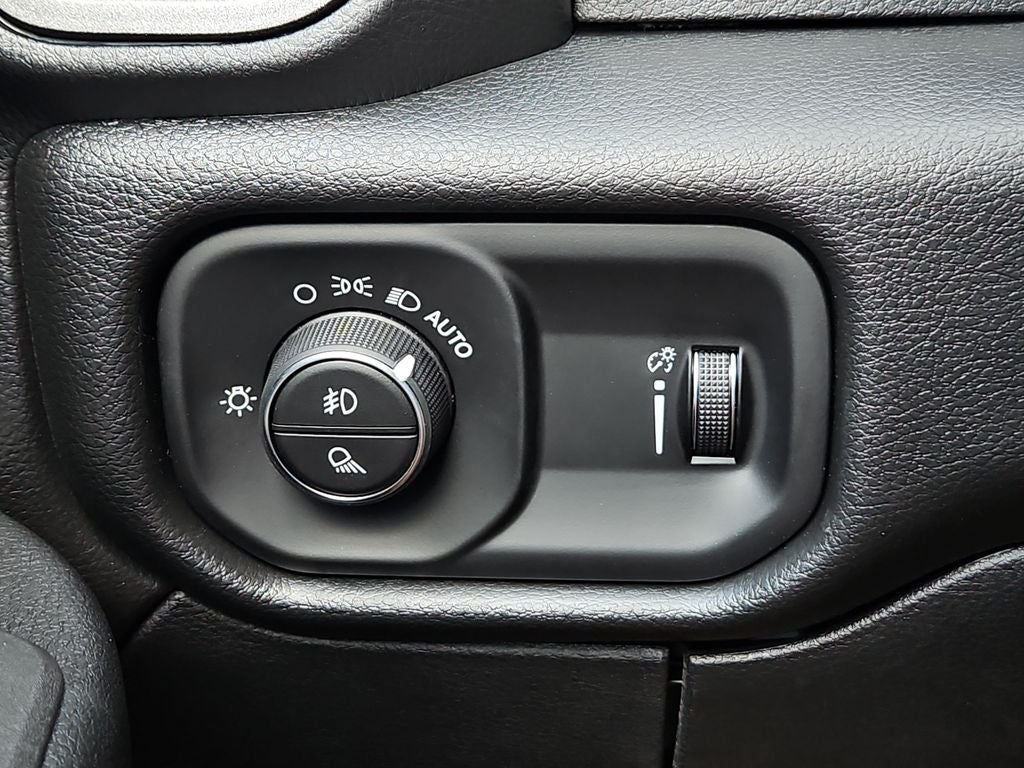 2026 RAM 2500 RAM 2500 TRADESMAN CREW CAB 4X4 6'4' BOX