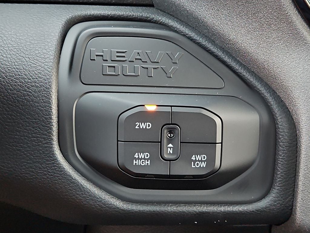 2026 RAM 2500 RAM 2500 TRADESMAN CREW CAB 4X4 6'4' BOX