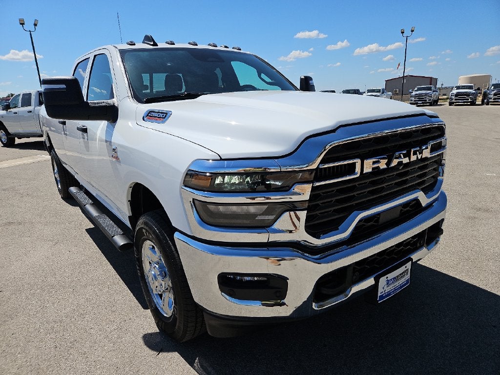 2027 RAM 2500 RAM 2500 TRADESMAN CREW CAB 4X4 8' BOX