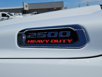 2027 RAM 2500 RAM 2500 TRADESMAN CREW CAB 4X4 8' BOX