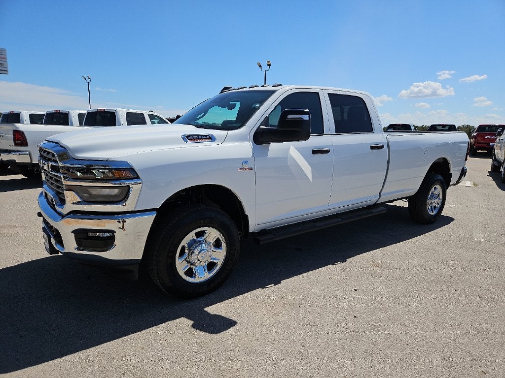 2027 RAM 2500 RAM 2500 TRADESMAN CREW CAB 4X4 8' BOX