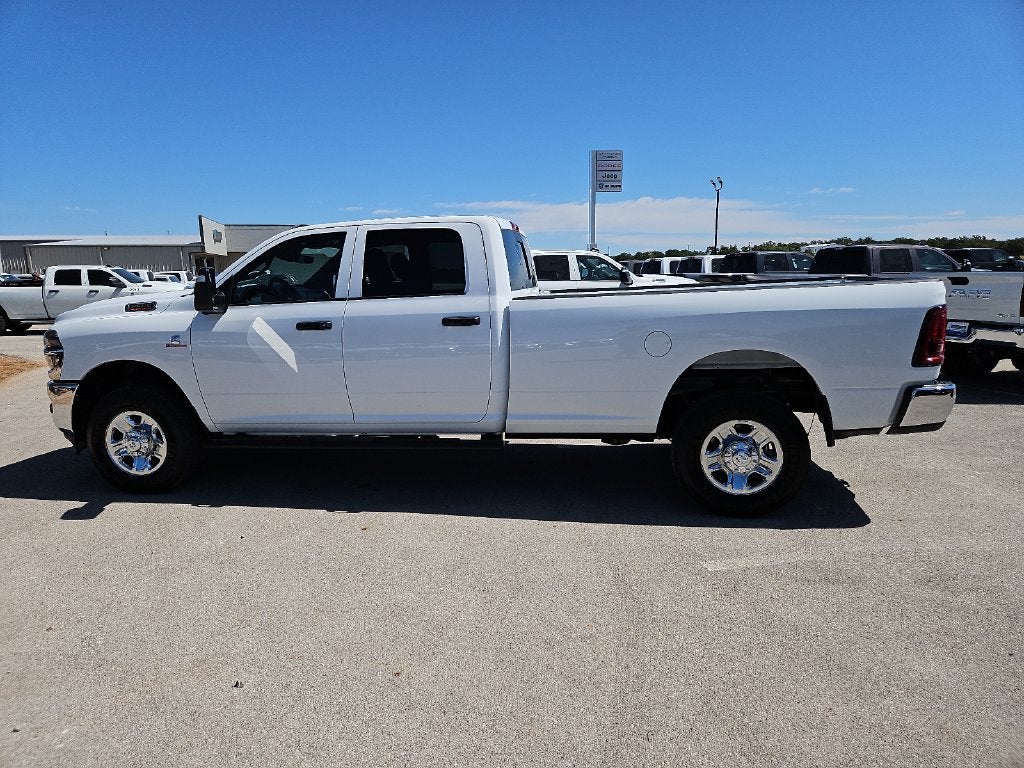2027 RAM 2500 RAM 2500 TRADESMAN CREW CAB 4X4 8' BOX